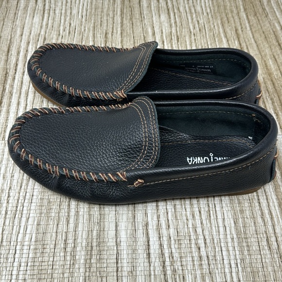 Minnetonka Shoes - Picture 3 of 8